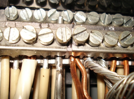 Aluminum and copper wiring, with each metal clearly identifiable by its color